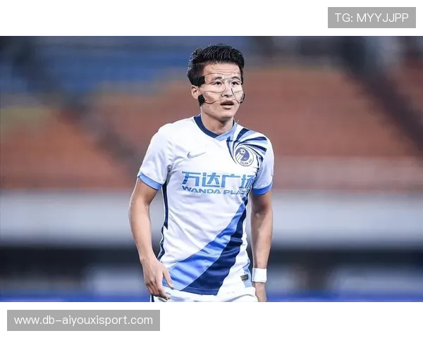 大连英博林良铭禁区劲射建功，点燃全场激情！